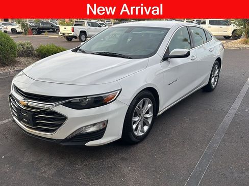 Used 2021 Chevrolet Malibu LT FWD image 1