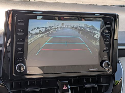 Used 2022 Toyota Corolla LE image 31