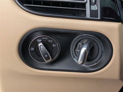 Used 2019 Porsche Macan S image 14