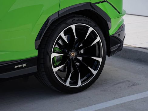Used 2024 Lamborghini Urus S AWD/4WD image 35