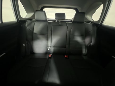 Used 2021 Toyota RAV4 XLE Premium FWD image 32