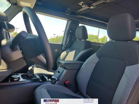 Certified 2025 Ford Bronco 2-Door AWD/4WD image 8