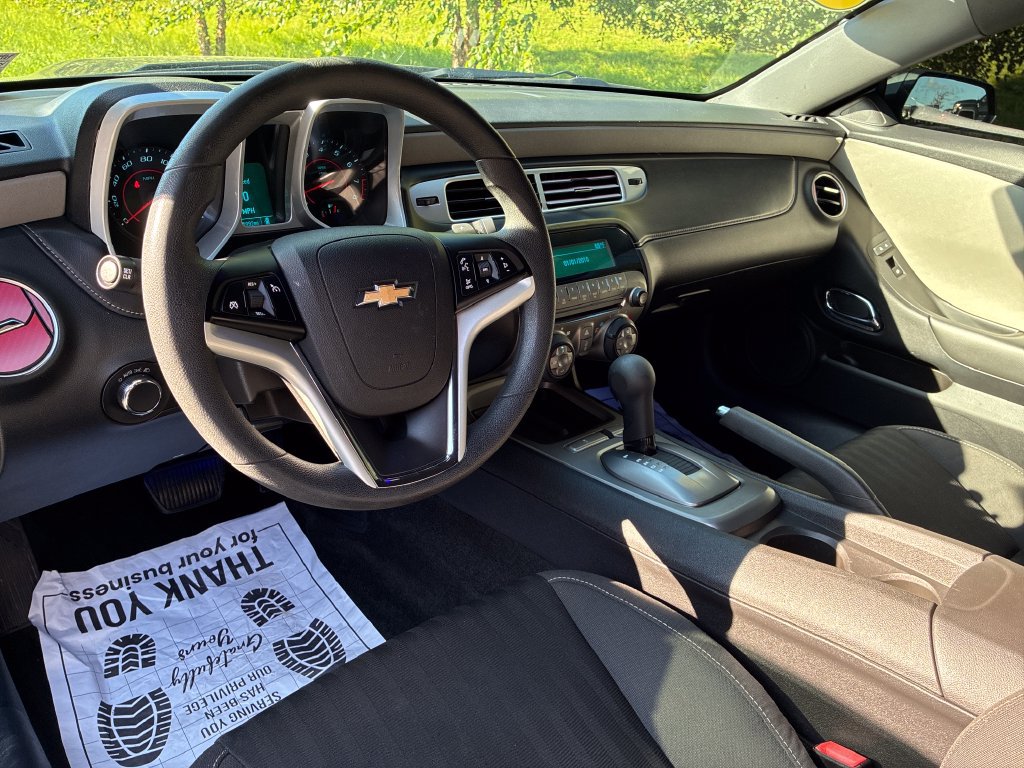 Used 2015 Chevrolet Camaro LS RWD image 13