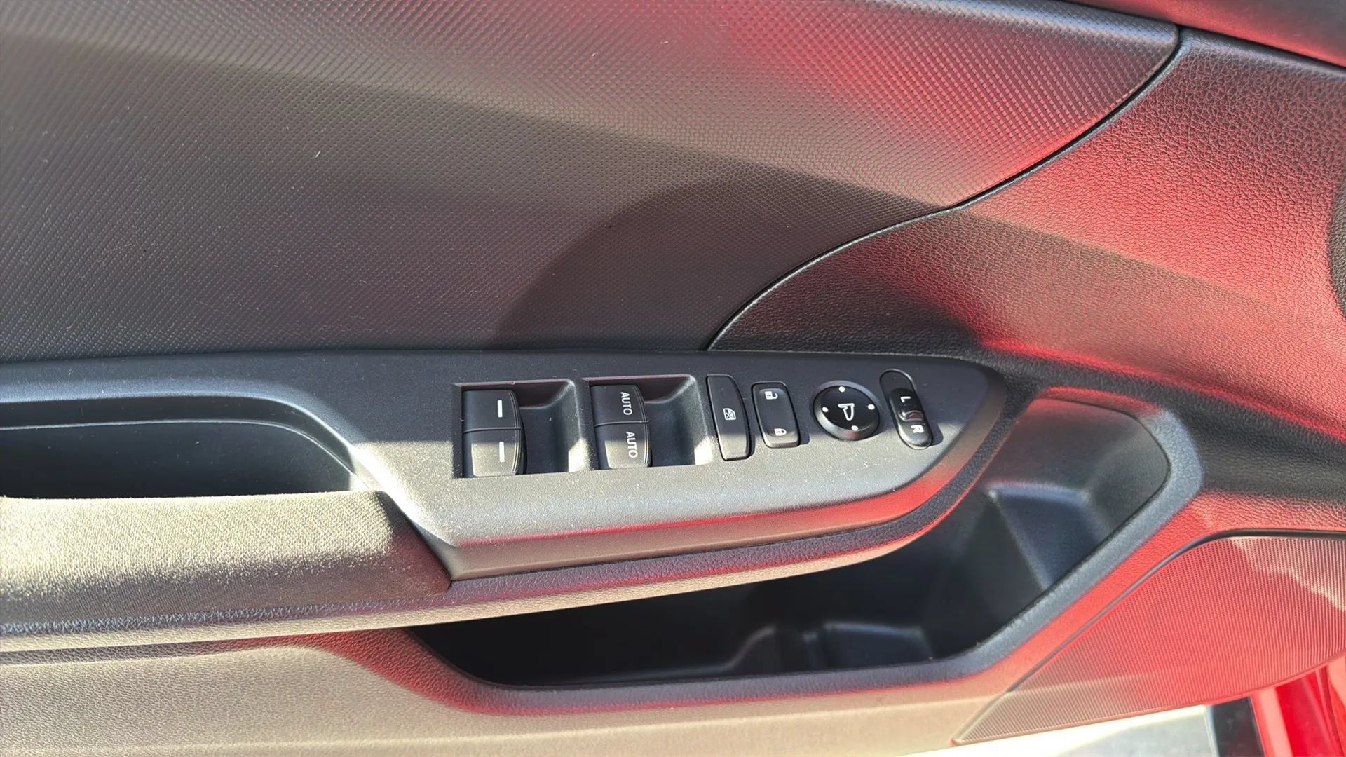 Used 2018 Honda Civic Sport image 15
