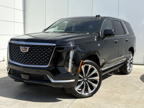 New 2026 Cadillac Escalade Luxury w/ Touring Package AWD/4WD image 2