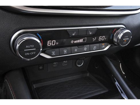Certified 2025 Nissan Altima 2.5 SR w/ SR Premium Package FWD image 24