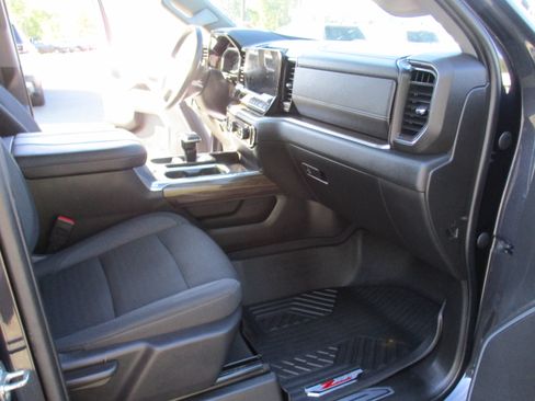 Used 2023 Chevrolet Silverado 1500 RST AWD/4WD image 15
