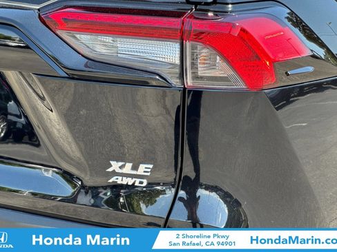 Used 2024 Toyota RAV4 XLE AWD/4WD image 35