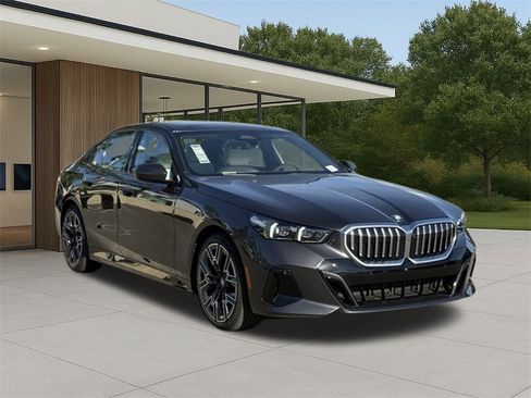 New 2026 BMW 530i 530i w/ M Sport Package image 6