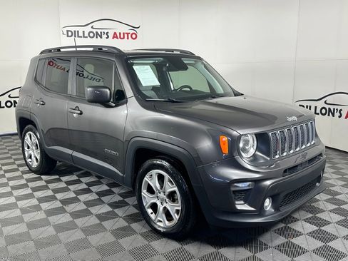 Used 2019 Jeep Renegade Latitude w/ UConnect 8.4 Nav Group FWD image 9