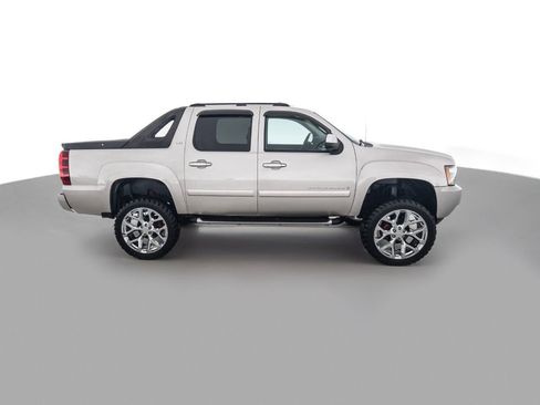 Used 2007 Chevrolet Avalanche LT w/ LT Preferred Equipment Group image 4