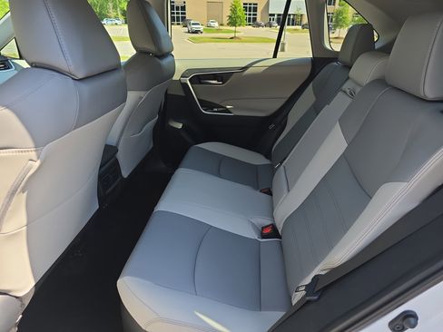 Used 2024 Toyota RAV4 XLE Premium image 16