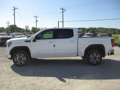 New 2026 GMC Sierra 1500 AT4 w/ AT4 Premium Package AWD/4WD image 11