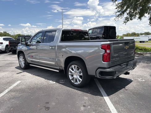 Used 2024 Chevrolet Silverado 1500 High Country w/ High Country Premium Package AWD/4WD image 6