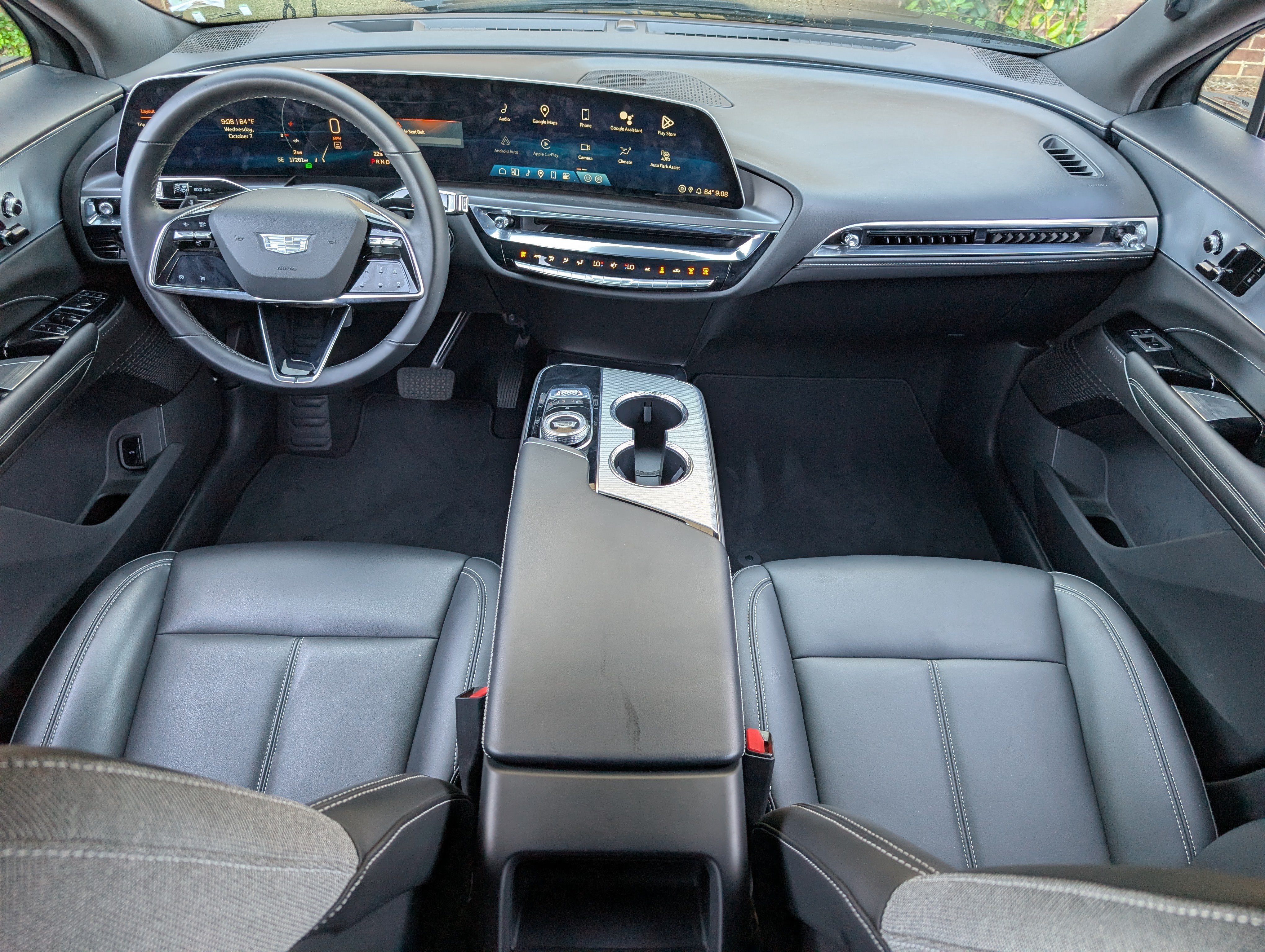 Used 2024 Cadillac Lyriq Tech w/ Driver Assist Package RWD image 23