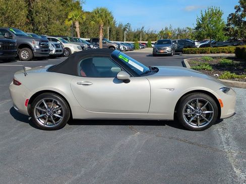 Used 2022 MAZDA MX-5 Miata Grand Touring image 4