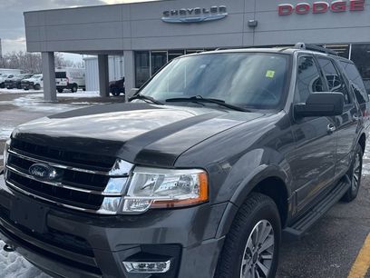 Used 2017 Ford Expedition XLT w/ Equipment Group 202A