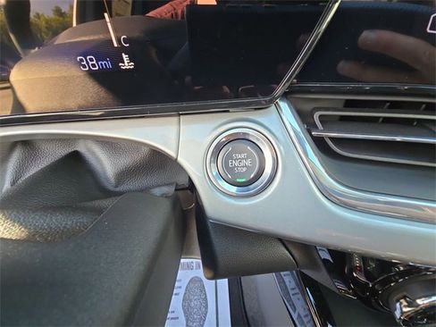 New 2025 Chevrolet Trax LT w/ Driver Confidence Package image 17