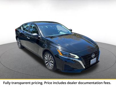 Used 2025 Nissan Altima 2.5 SV