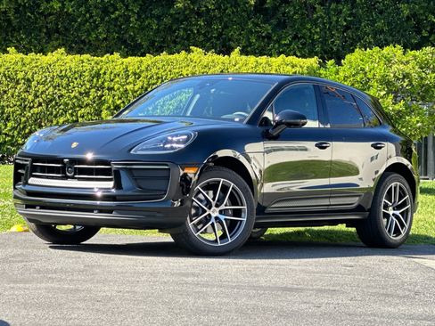 New 2026 Porsche Macan image 1