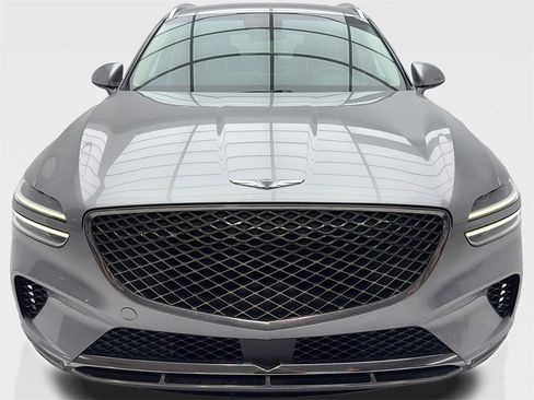 Used 2022 Genesis GV70 2.5T w/ Select Package image 4