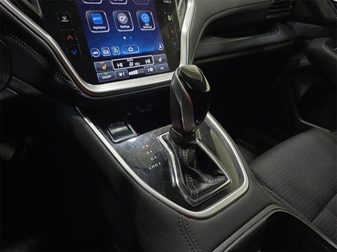 Used 2020 Subaru Outback Premium image 25