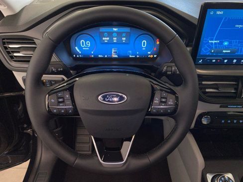 New 2025 Ford Escape Active w/ Active Premium Tech Pack image 19