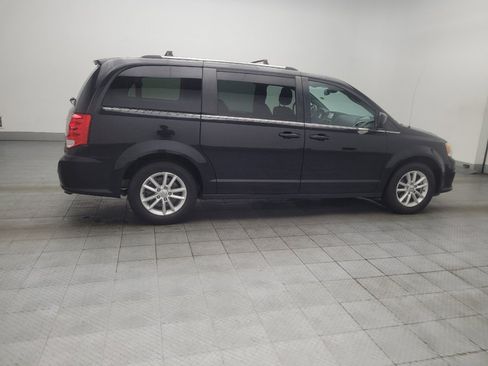Used 2019 Dodge Grand Caravan SXT FWD image 10