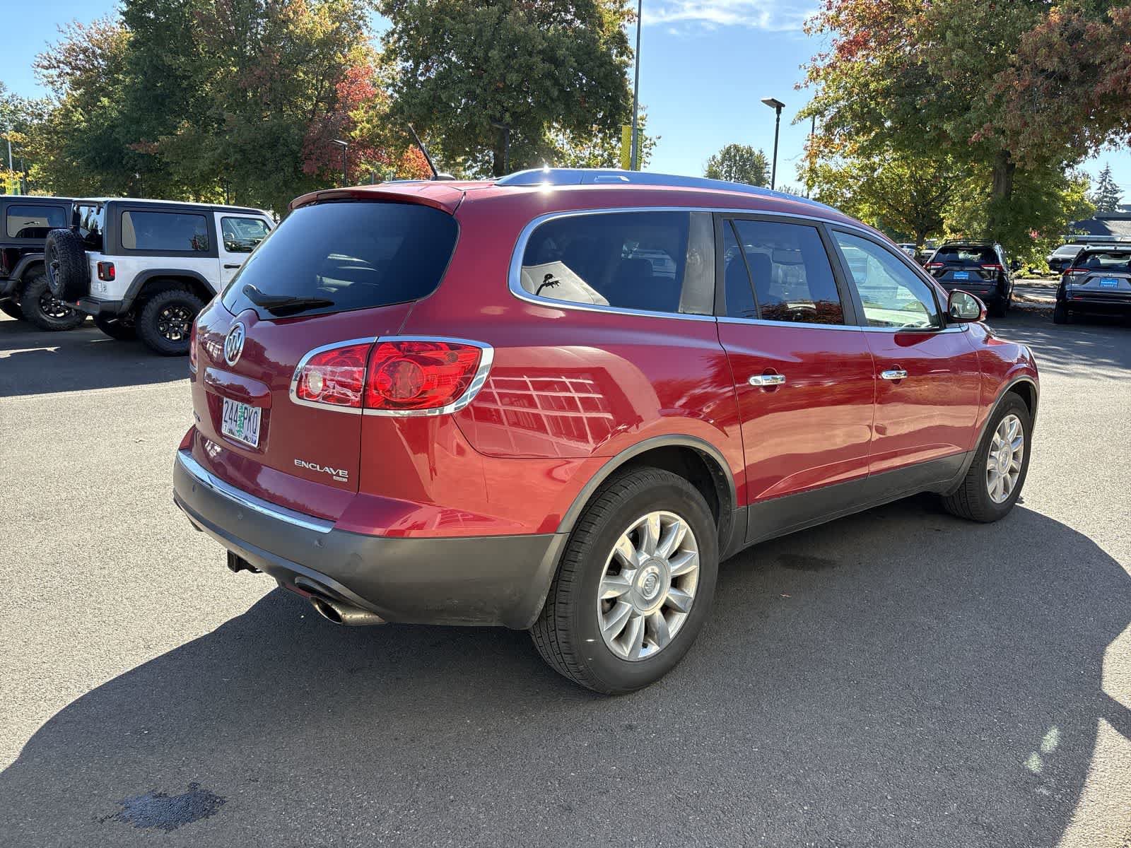 Used 2012 Buick Enclave Leather w/ Trailering Provision Package AWD/4WD image 4