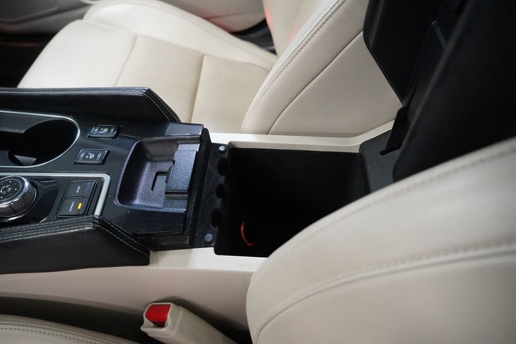 Used 2018 Nissan Maxima 3.5 SL FWD image 24