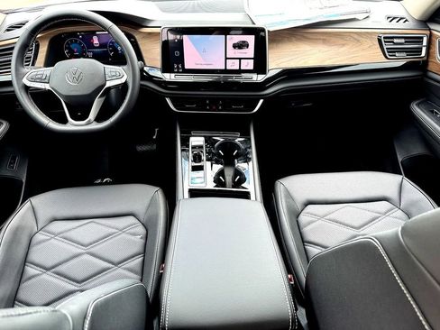 New 2026 Volkswagen Atlas SE FWD image 20
