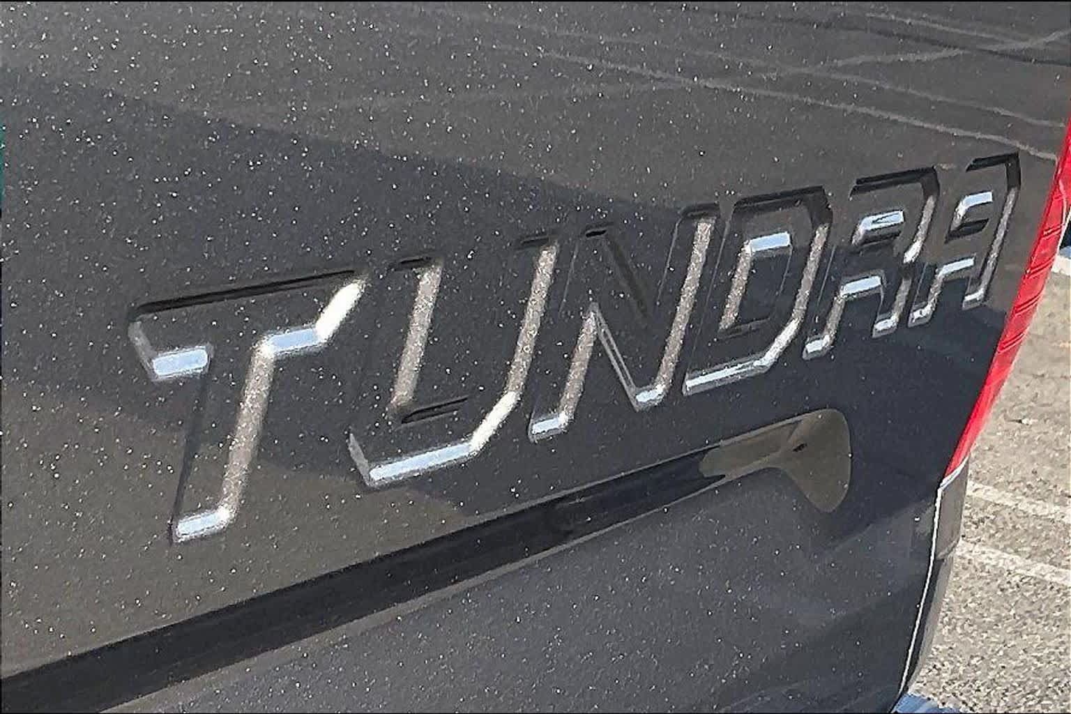 Used 2017 Toyota Tundra SR5 w/ TRD Off Road Package AWD/4WD image 9