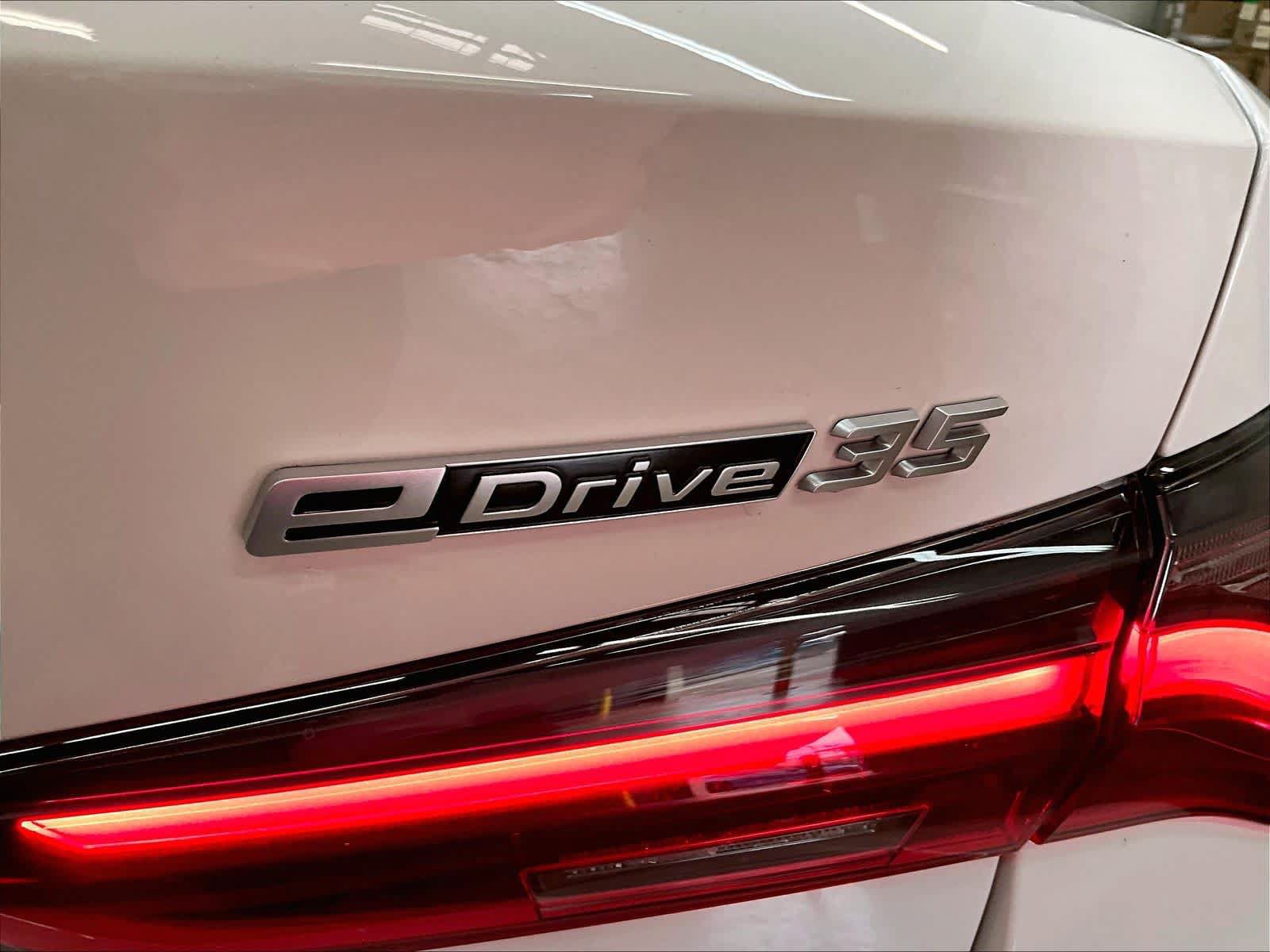 Used 2023 BMW i4 eDrive35 w/ Premium Package RWD image 11