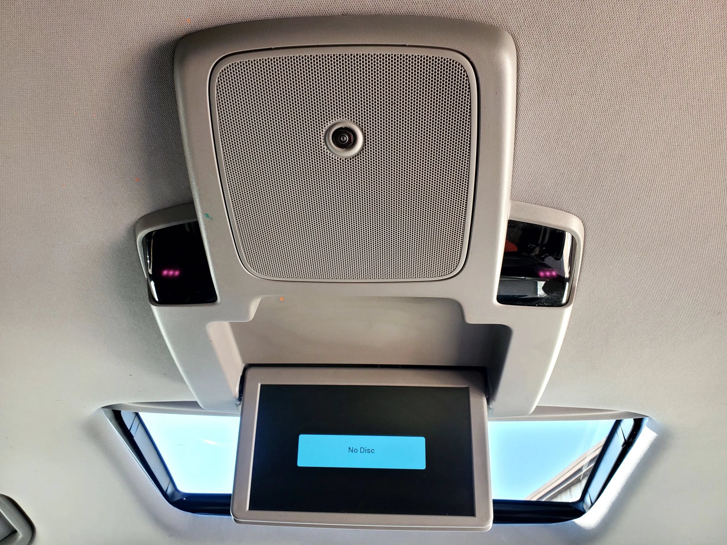 Used 2018 Honda Odyssey Elite image 37