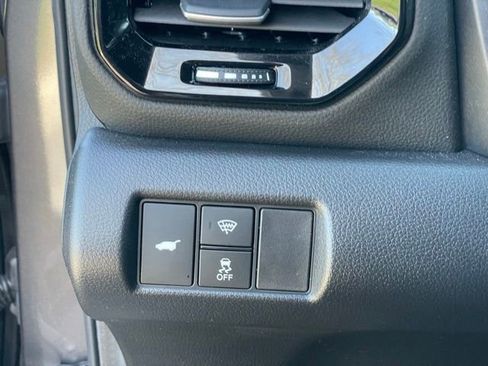 Used 2025 Honda Pilot Black Edition image 16