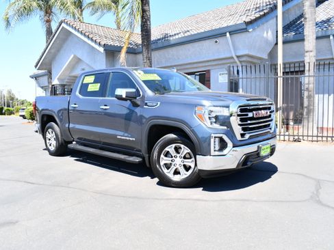 Used 2019 GMC Sierra 1500 SLT RWD image 2