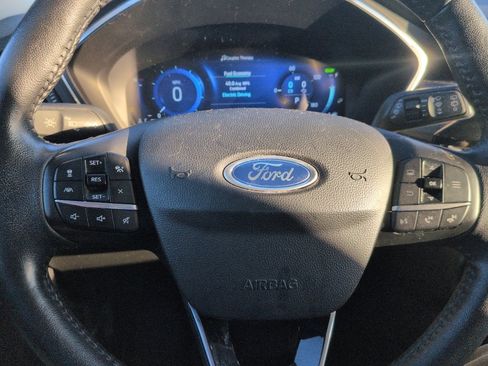 Used 2020 Ford Escape Titanium w/ Titanium Premium Package 2.0 FWD image 14