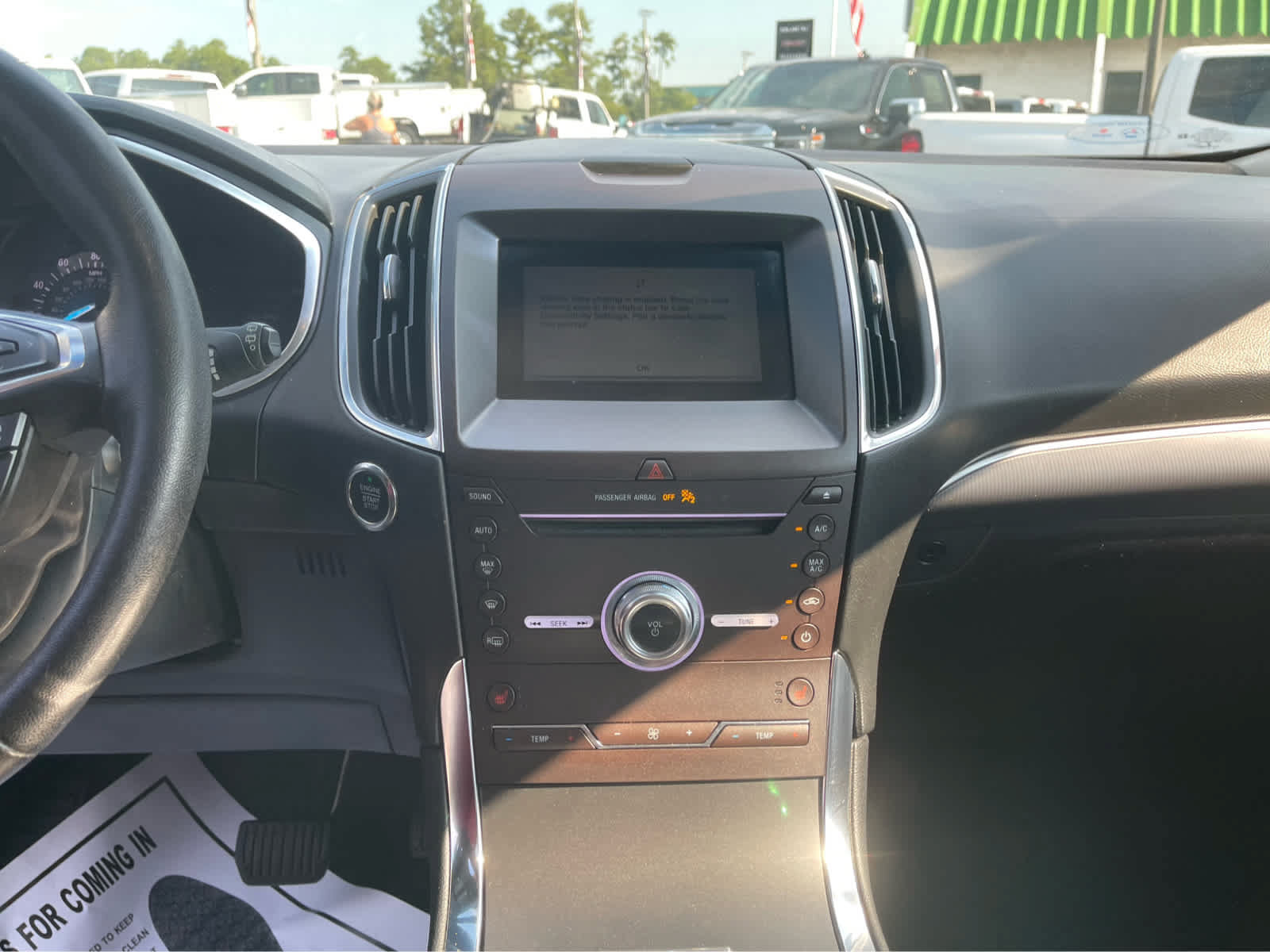 Used 2019 Ford Edge Titanium FWD image 16
