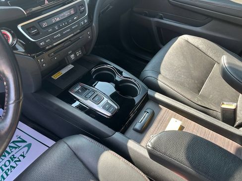 Used 2022 Honda Pilot Black Edition image 19