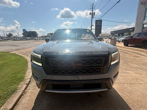 Used 2024 Nissan Frontier Pro-X RWD image 3