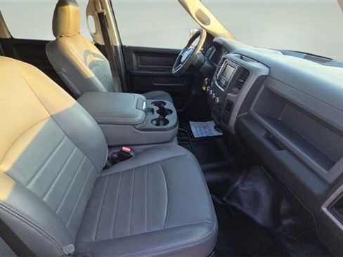 Used 2018 RAM 1500 Tradesman image 25