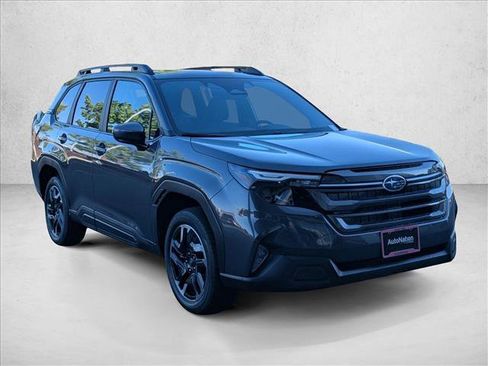 Used 2026 Subaru Forester Premium AWD/4WD image 6