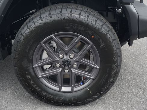 New 2025 Jeep Wrangler Sport S image 32