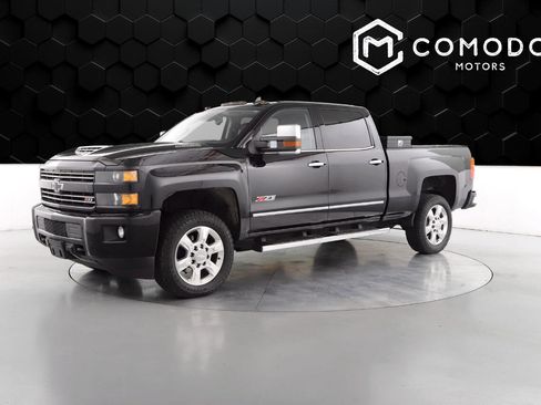 Used 2018 Chevrolet Silverado 2500 LTZ image 7