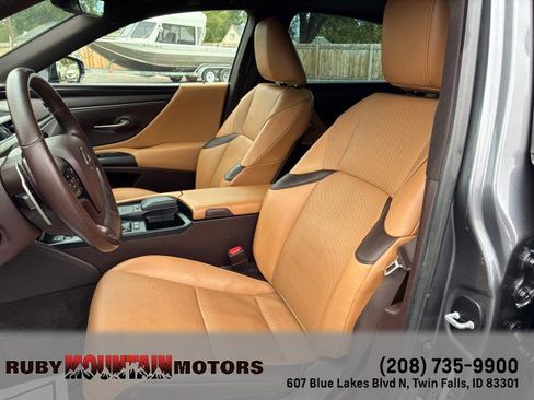 Used 2021 Lexus ES 300h w/ Premium Package FWD image 12
