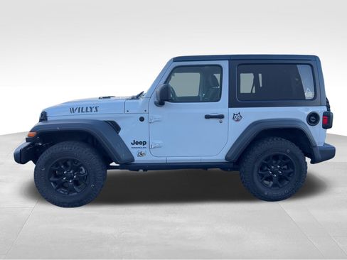 Used 2022 Jeep Wrangler Sport AWD/4WD image 8