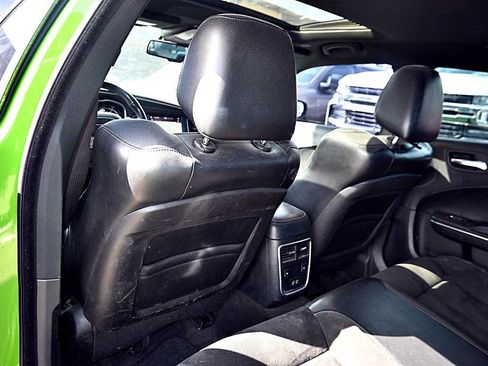 Used 2017 Dodge Charger R/T Scat Pack w/ Technology Group RWD image 11