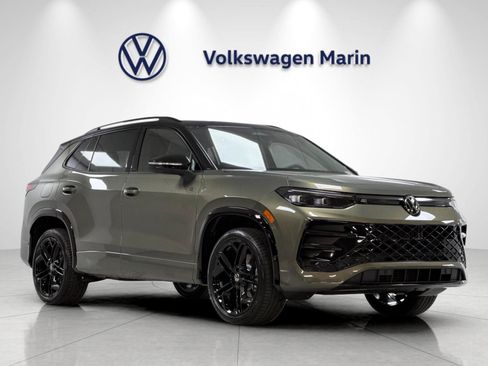 New 2026 Volkswagen Tiguan SE R-Line AWD/4WD image 7