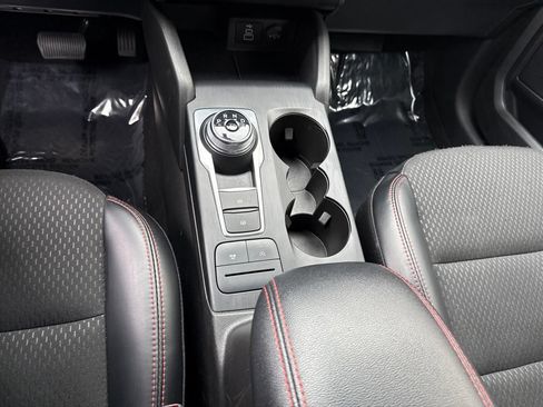 Used 2025 Ford Escape ST-Line Select AWD/4WD image 19