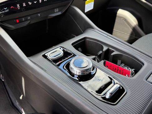 New 2026 Jeep Cherokee Laredo AWD/4WD image 20